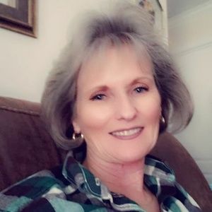 Meet your Posher, Angie